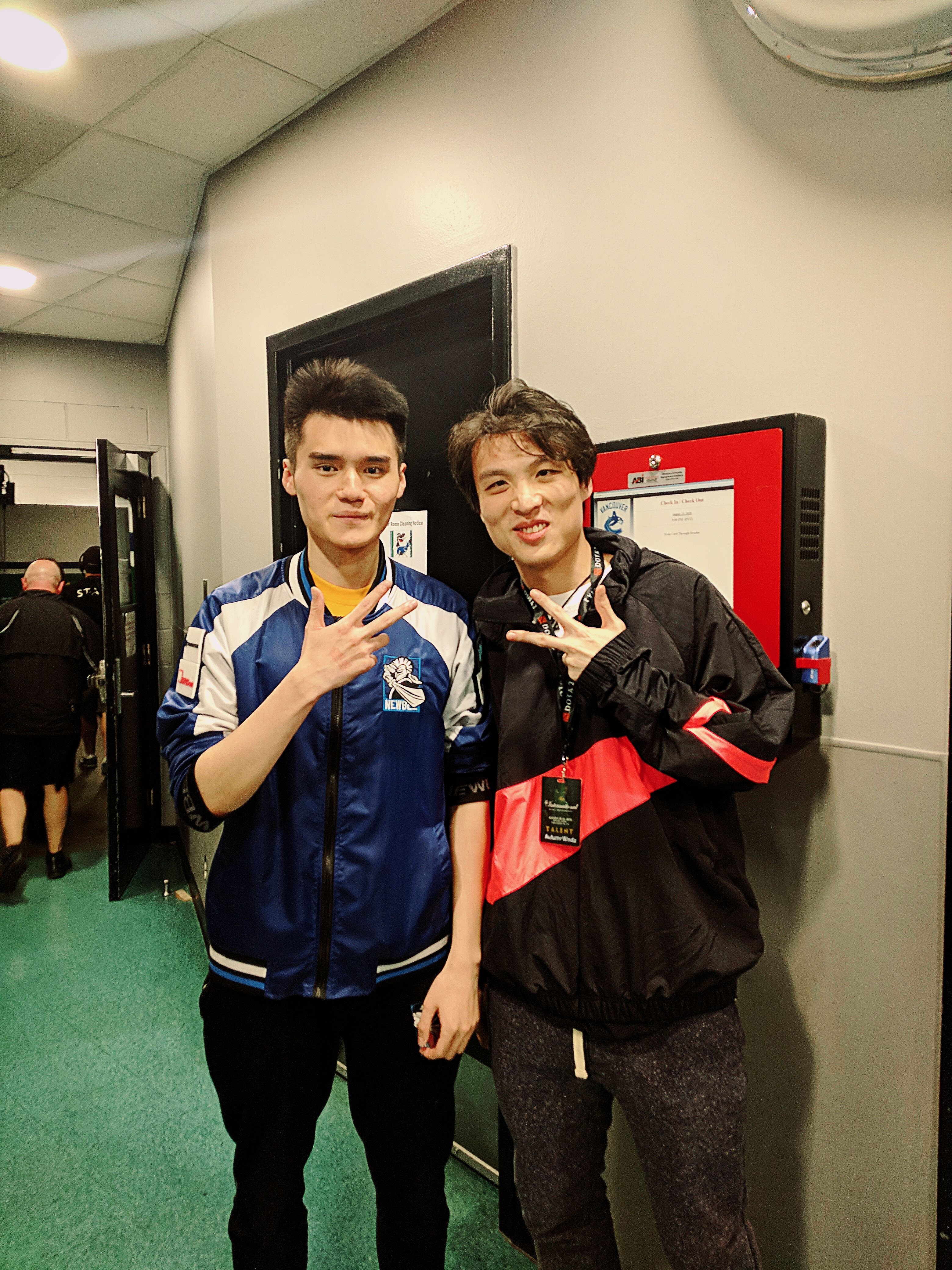 B612_20180823_214144_748